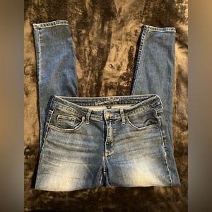 Universal Thread Jean